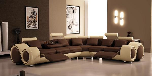 Sofá elegante numa sala moderna